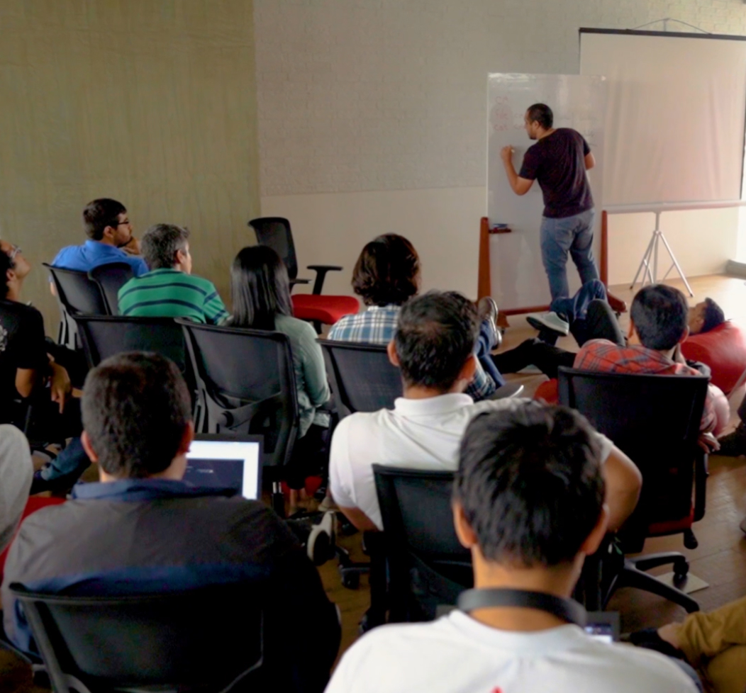 Construye tu carrera en el centro de negocios más vibrante de Colombia